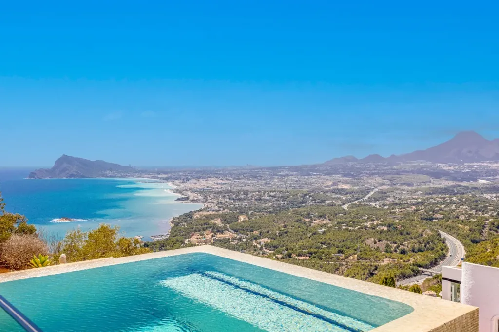 Piscine - Modern Villa with Infinity Pool in Altea Hills