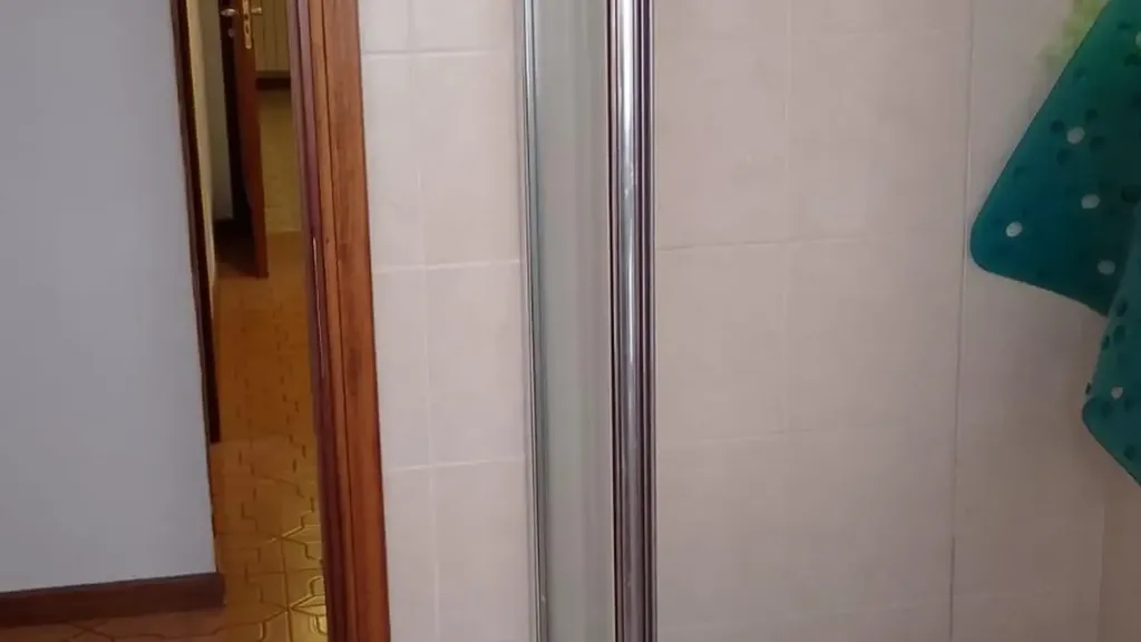 Vannitoad - Spacious Apartment with Balcony in Pisa