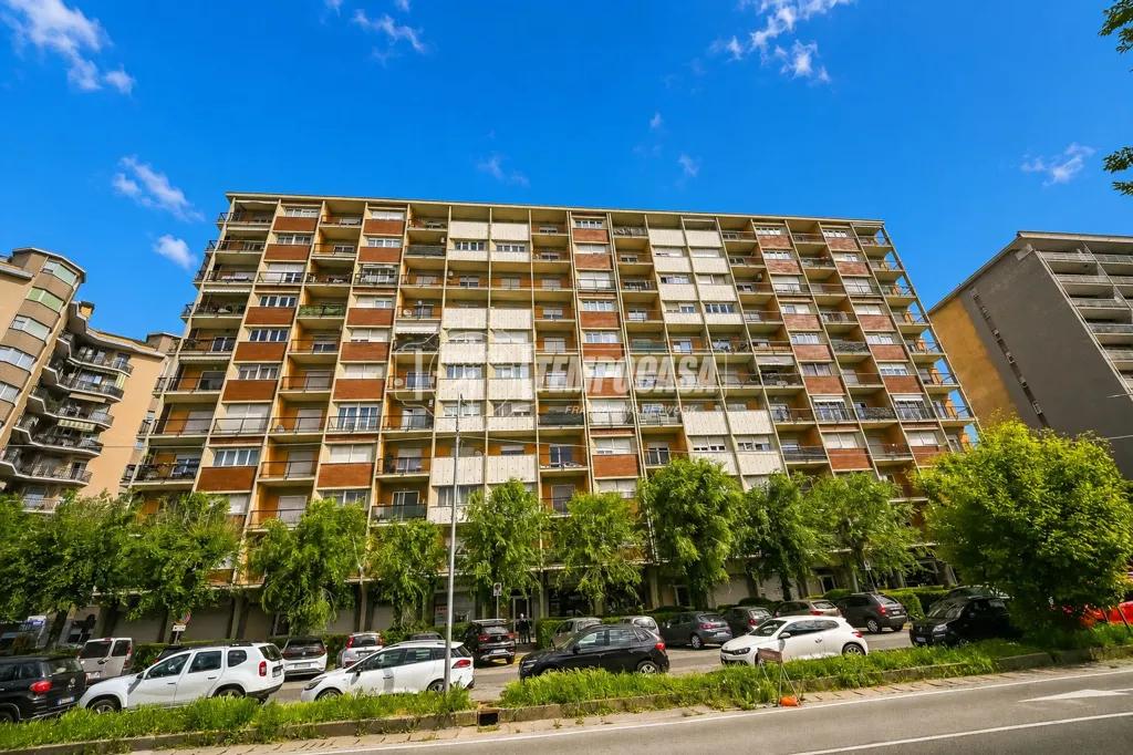 Välivaade - Panoramic Apartment with Balconies in Collegno