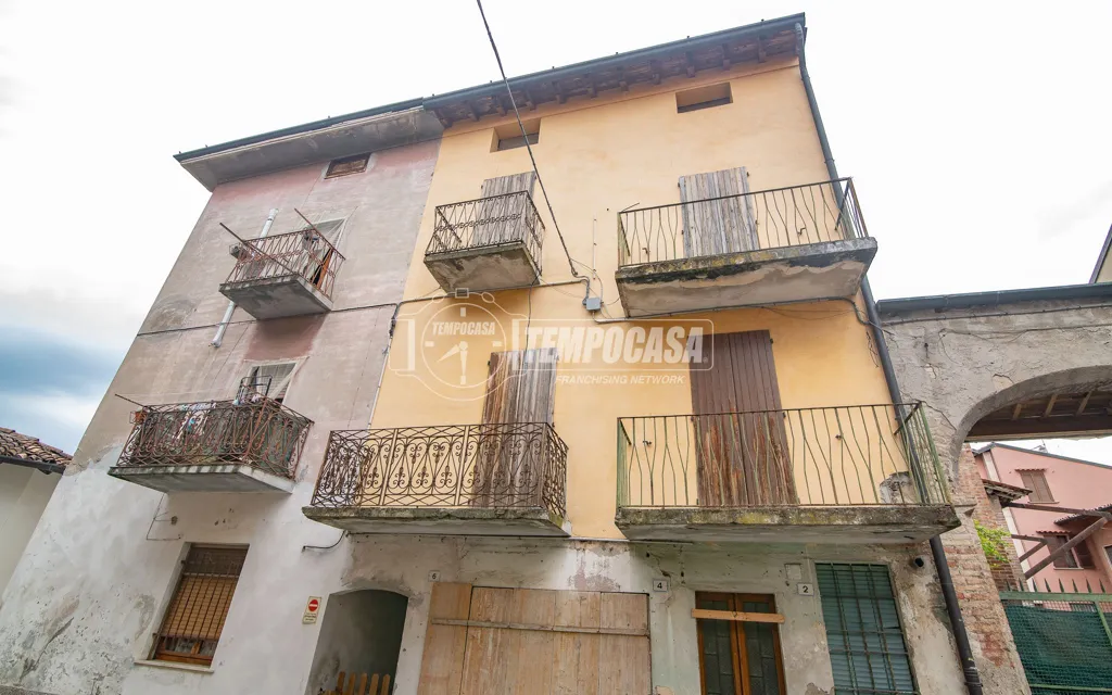 Välivaade - Terraced House in Historic Centre, Pagazzano