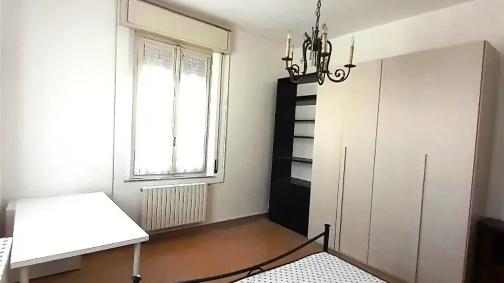 Chambres - Trilocale with Balcony in Parma