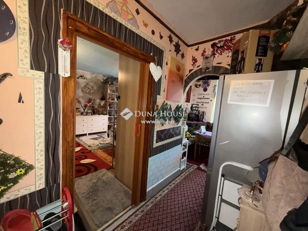 Ingresso - Ground Floor Flat with Private Parking in Devecser
