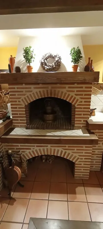 Kitchen - Chalet with Pool and Terrace in Simancas