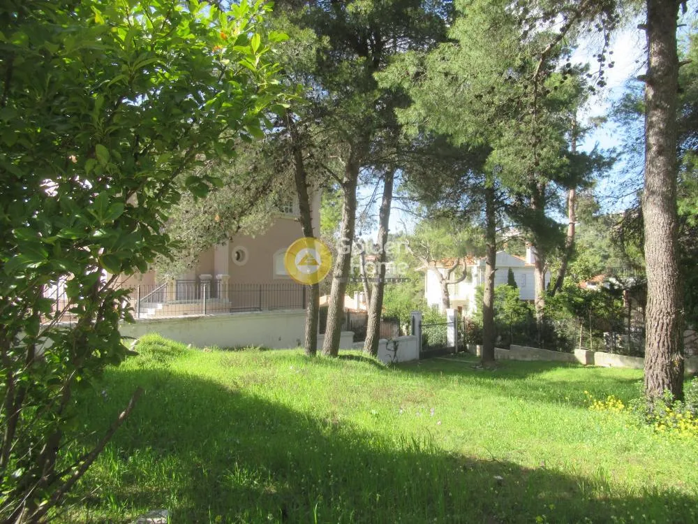 Aed - Buildable Plot with Sea View in Dionysos Centre