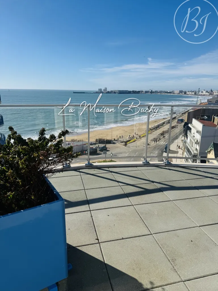 Terrasse - Appartement Luxueux avec Vue Mer à Les Sables-d'Olonne
