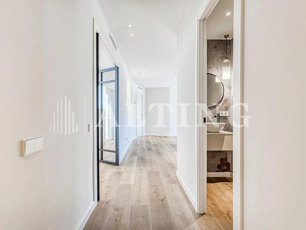 Hallway - Reformed Apartment with Terrace in Barcelona