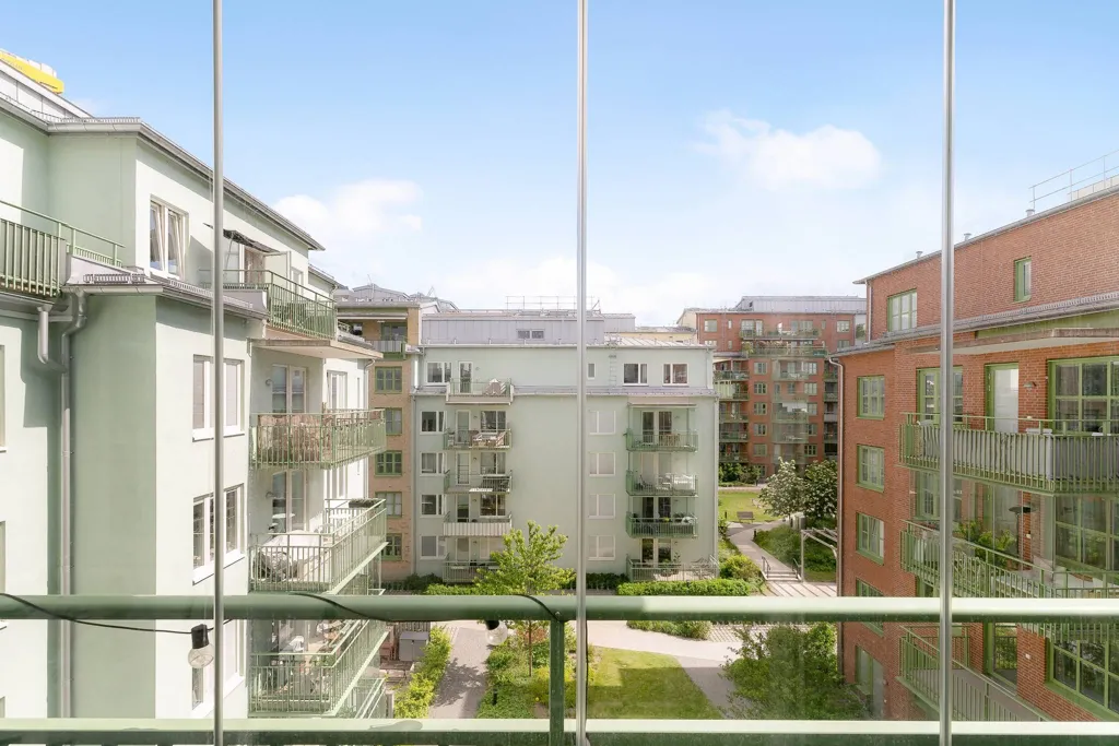 Balcony - Apartment with Balcony in Råsunda