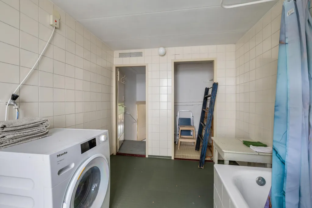 Utility Room - Monumental Villa with Historical Charm in Breda