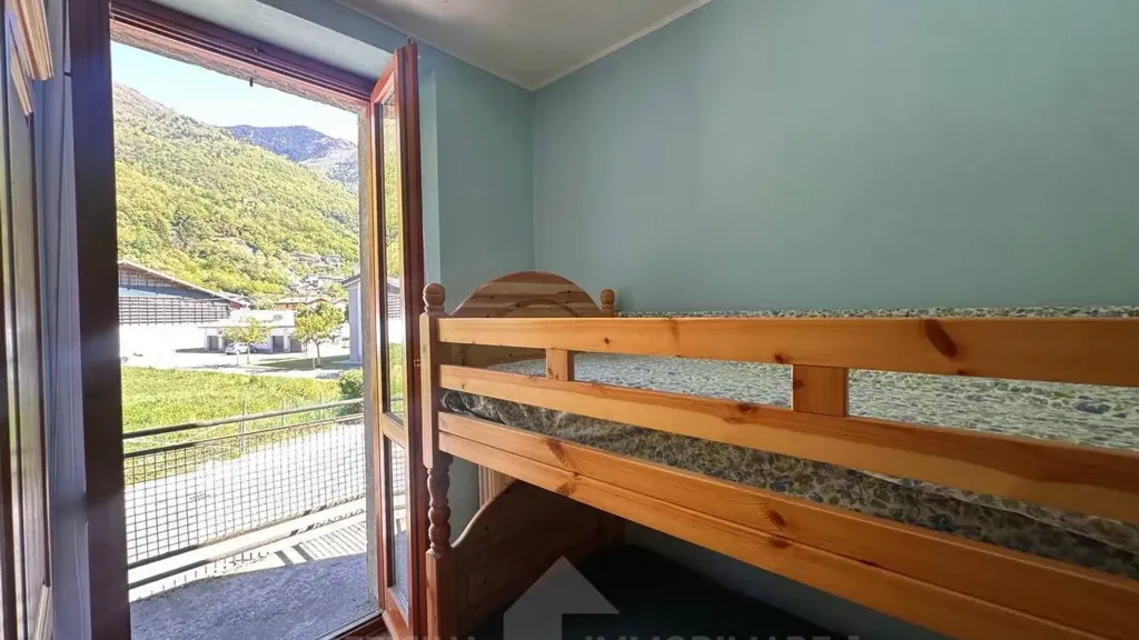 Magamistoad - Trilocale with Balcony in Ardenno