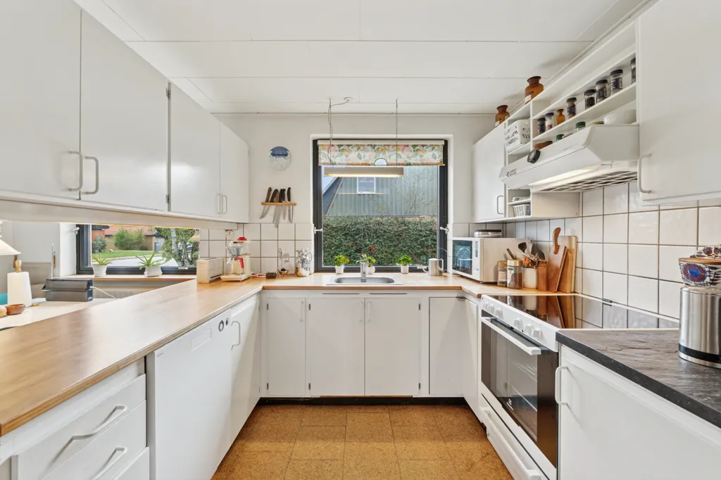 Cuisine - Villa with Garden in Herning