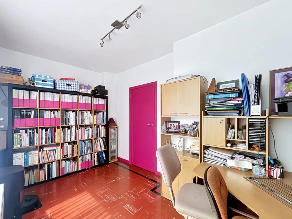 Kabinet - Semi-Detached House with Garden in Herstal