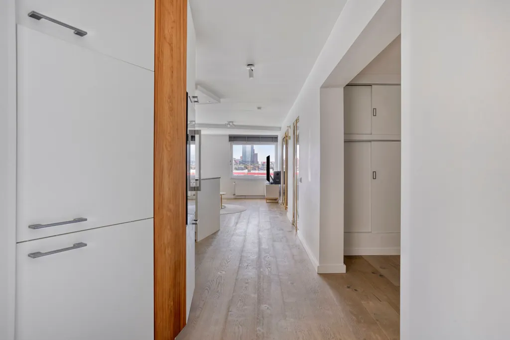 Entrée - Penthouse with Maas View in Rotterdam