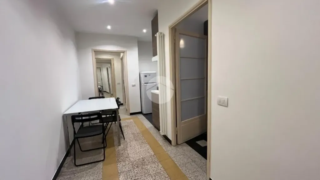 Söögituba - Spacious Apartment with Balcony in Milan