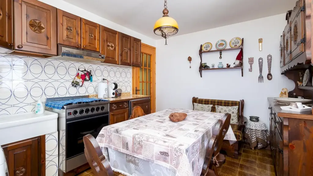 Köök - Two-room Flat with Terrace in Crissolo