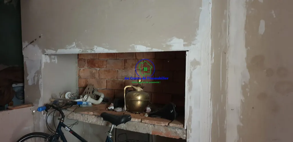 Toad - Townhouse for Renovation in Condom