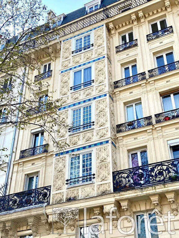 Välivaade - Refurbished Flat with Balcony in Paris XVIII