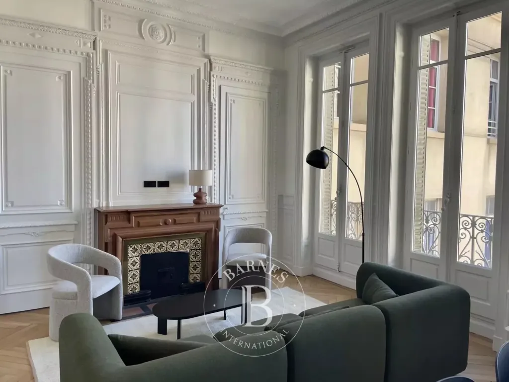 Elutuba - Luxury Flat with Balcony in Lyon's Historic District