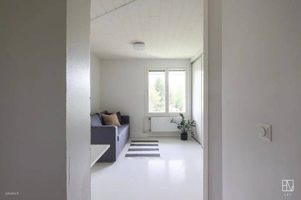 Entrée - Converted Loft with Sauna in Lempäälä