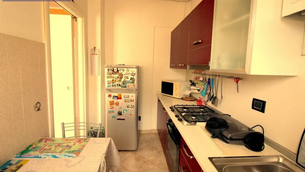 Cuisine - Rear-Facing Apartment with Garage in Bressana Bottarone