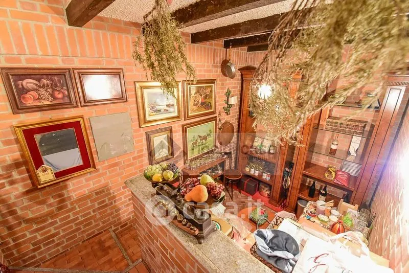 Salle à manger - Rustic Villa with Private Garden in Seregno