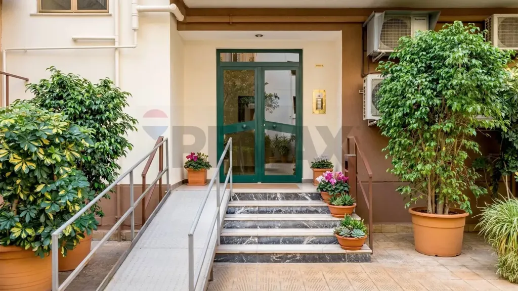 Esik - Spacious Apartment with Balcony in Palermo
