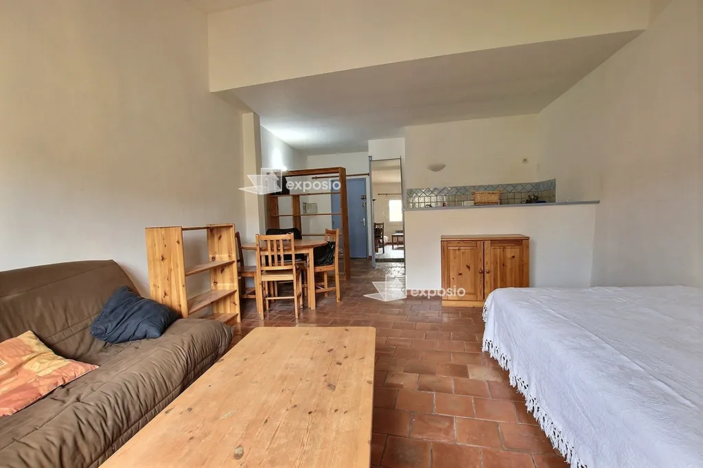 Séjour - Studio Meublé en Centre-ville d'Aix-en-Provence
