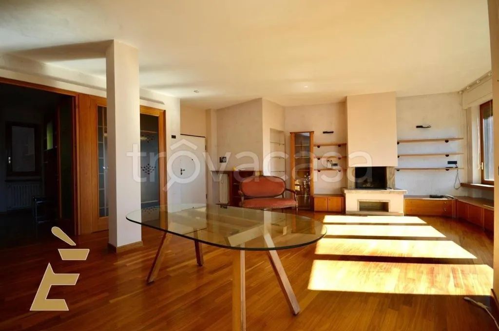Elutuba - Penthouse with Panoramic View in Moncalieri