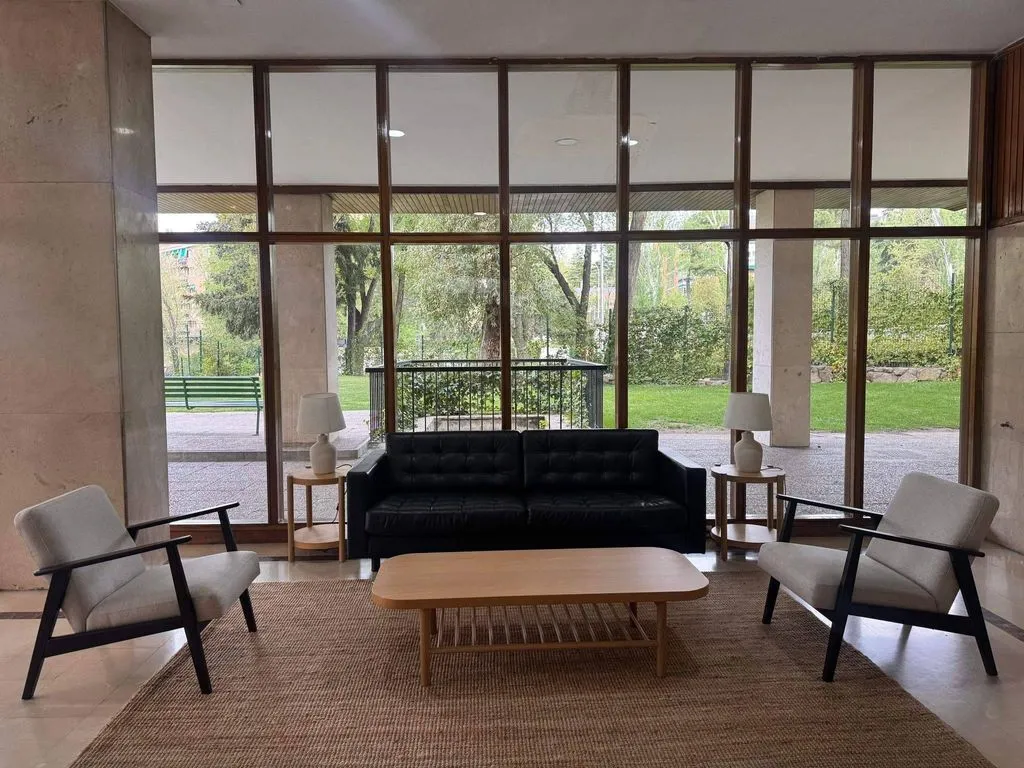 Living Room - Luxury Flat with Pool on Arroyofresno Street, Madrid