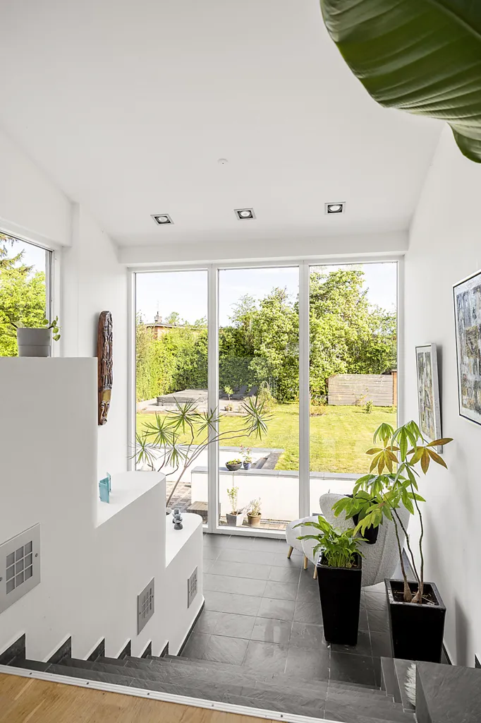 Living Room - 1952 Villa with Garden in Gentofte