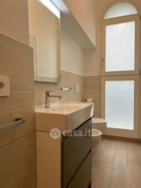 Vannitoad - Modern Flat with Lake View in Como