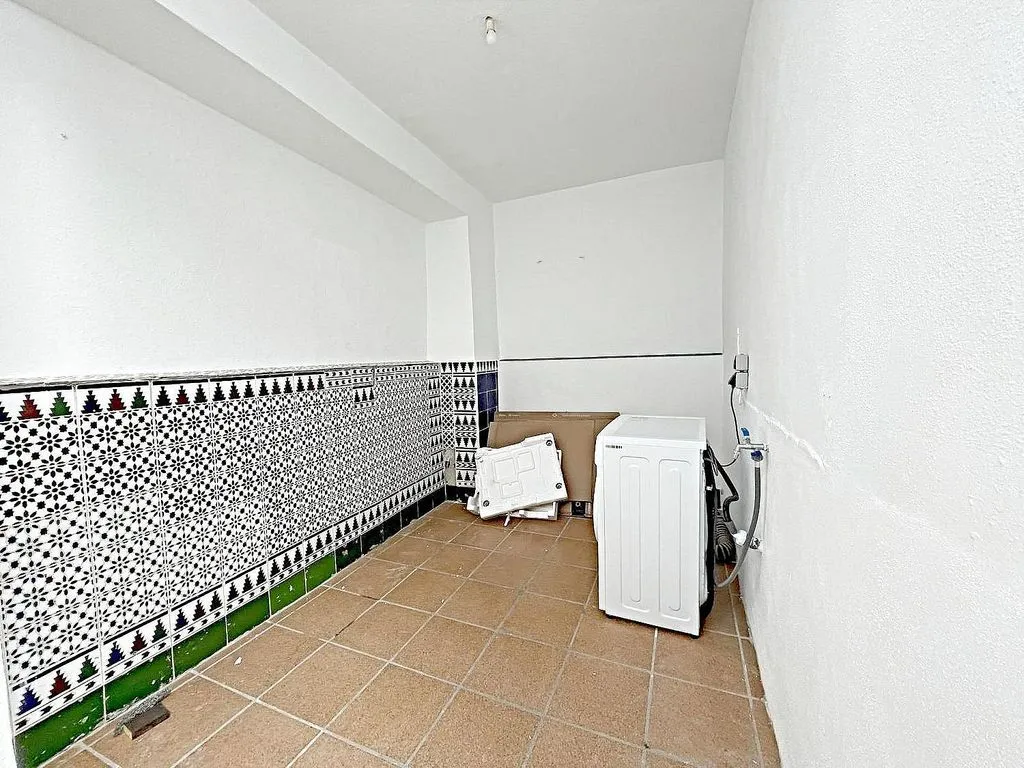Vannitoad - 1-Bedroom Apartment with Patio in Campanillas