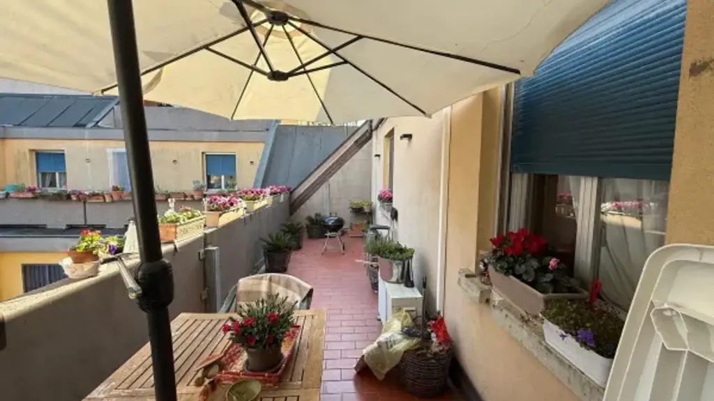 Terrazza - Rustic-Styled Apartment with Balcony in Suzzara