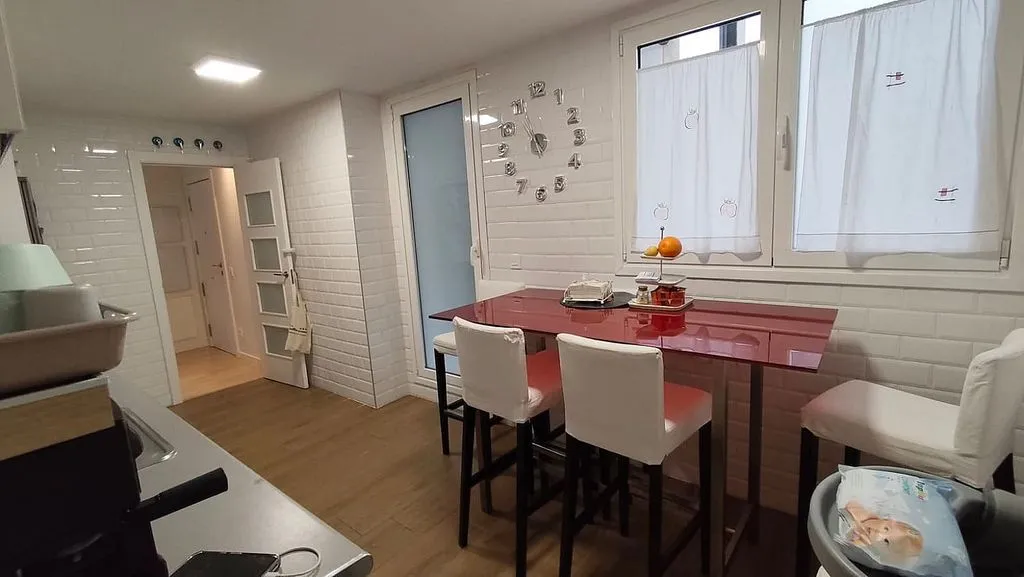 Söögituba - Student Flat with Pool and Terrace in Getafe