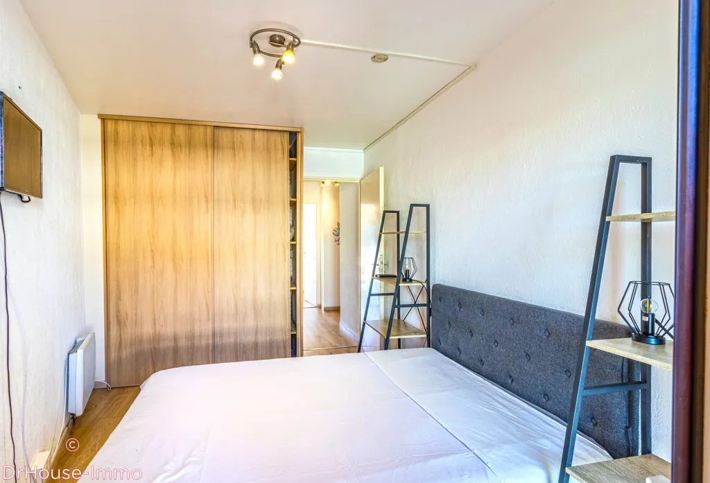 Chambres - Appartement T2 avec Balcons à Cavalaire-sur-Mer