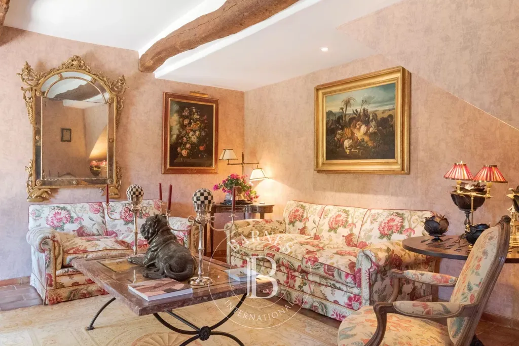 Séjour - Bastide Luxueuse avec Piscine à Grasse