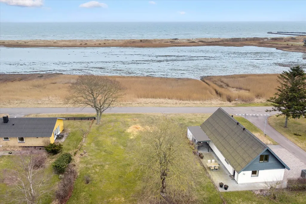 Õhuvaade - Year-Round Plot with 5G Coverage in Hou