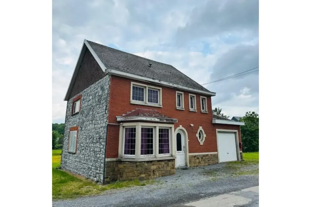 Extérieur - Maison 4 Façades à Rénover avec Jardin à Malonne