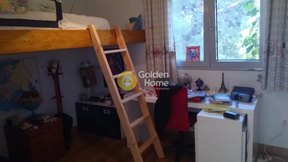 Chambres - Maison 4 pièces à GR