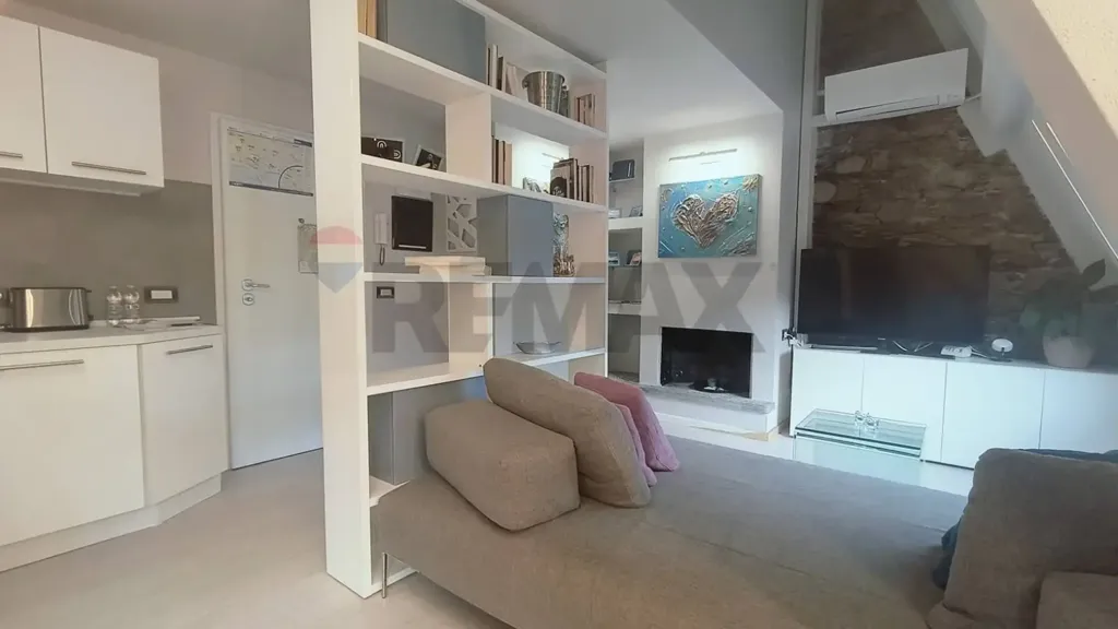 Elutuba - Restored Apartment with Lake View in Baveno