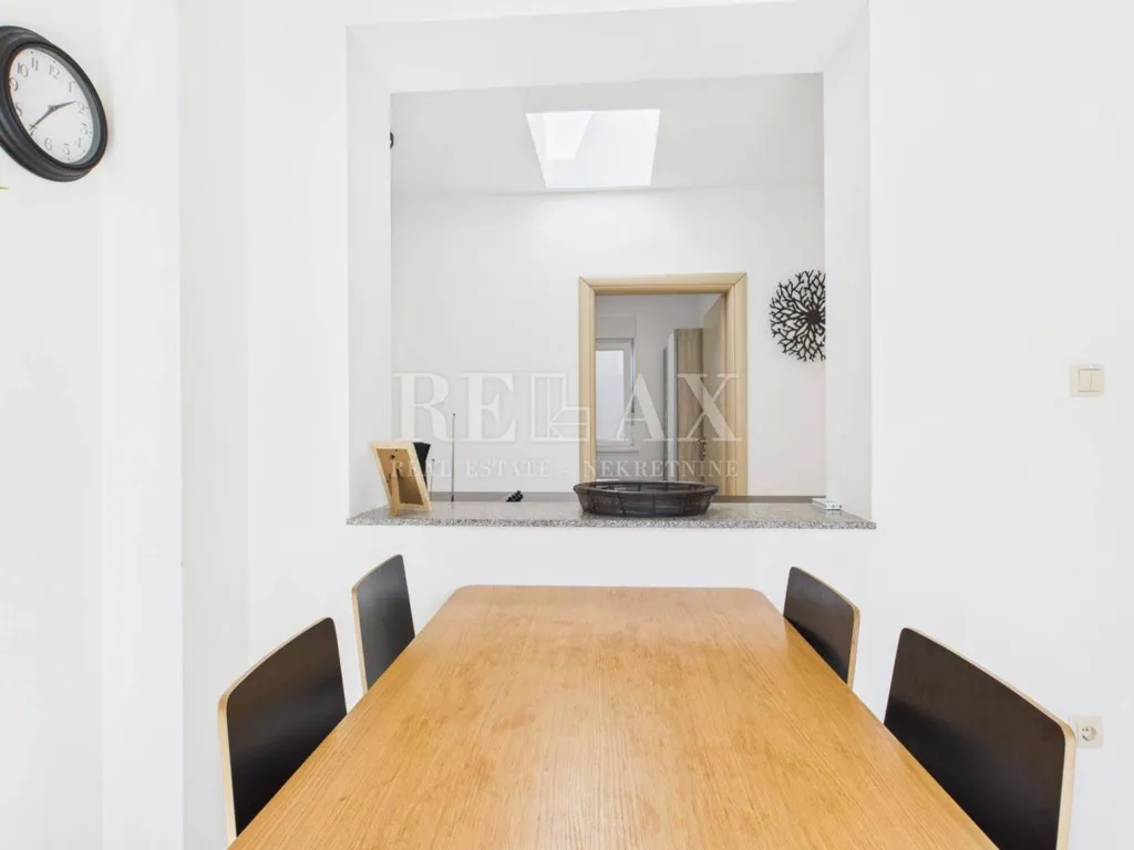 Söögituba - Apartment with Sea View in Crikvenica Centre