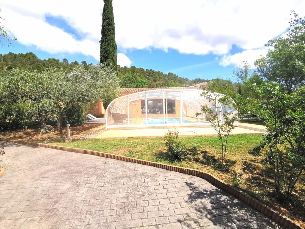 Piscine - Propriété avec 4 Gîtes et Piscine à Béziers