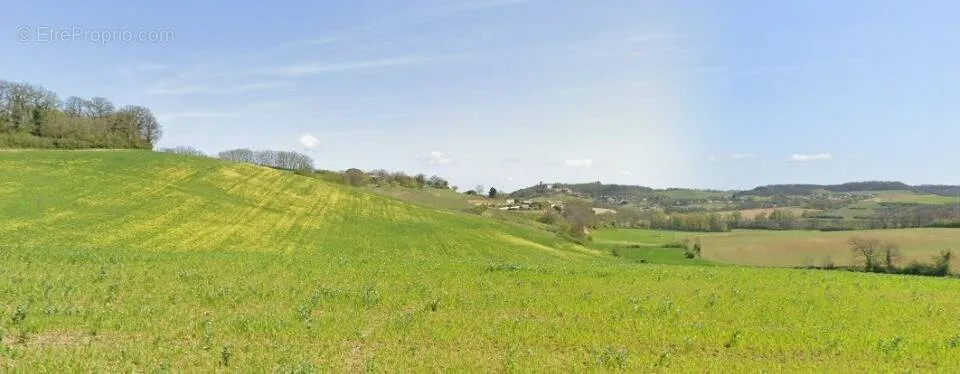 Jardin - Terrain avec Vue sur Auch à l'Entrée de la Ville