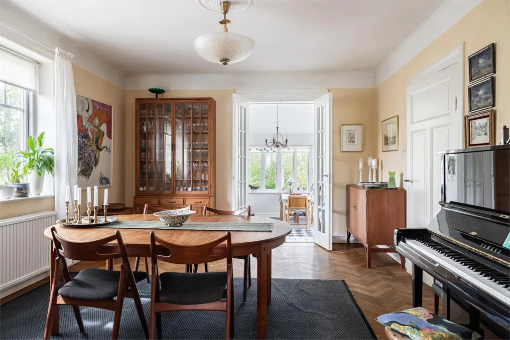 Sala da pranzo - Villa with 5 Bedrooms in Lund