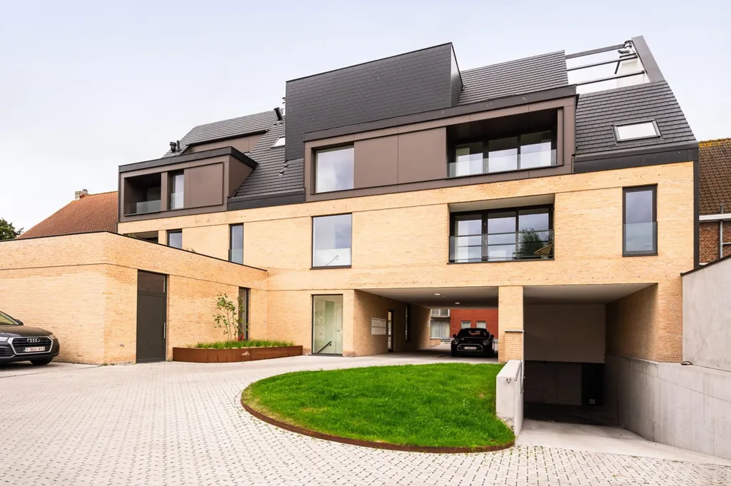 Extérieur - Penthouse avec 3 Chambres et 2 Terrasses à Veurne