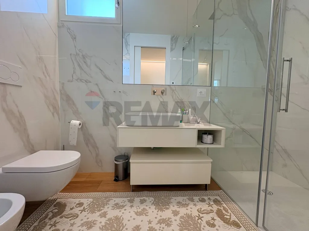 Vannitoad - Attic with Pool in Central Jesolo