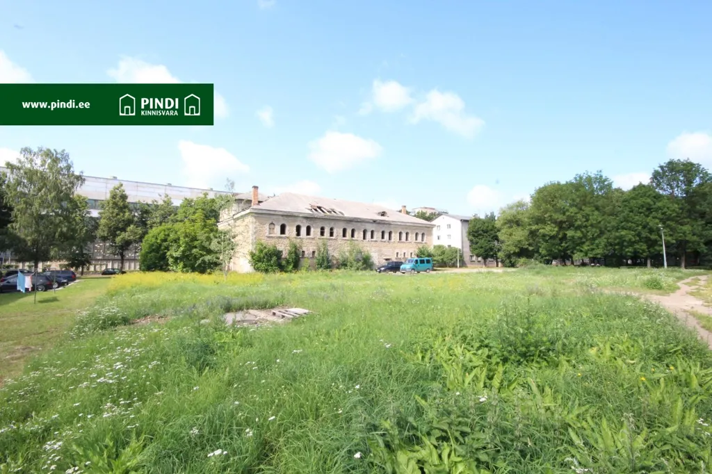 Aed - Commercial Plot with Development Potential in Narva Centre