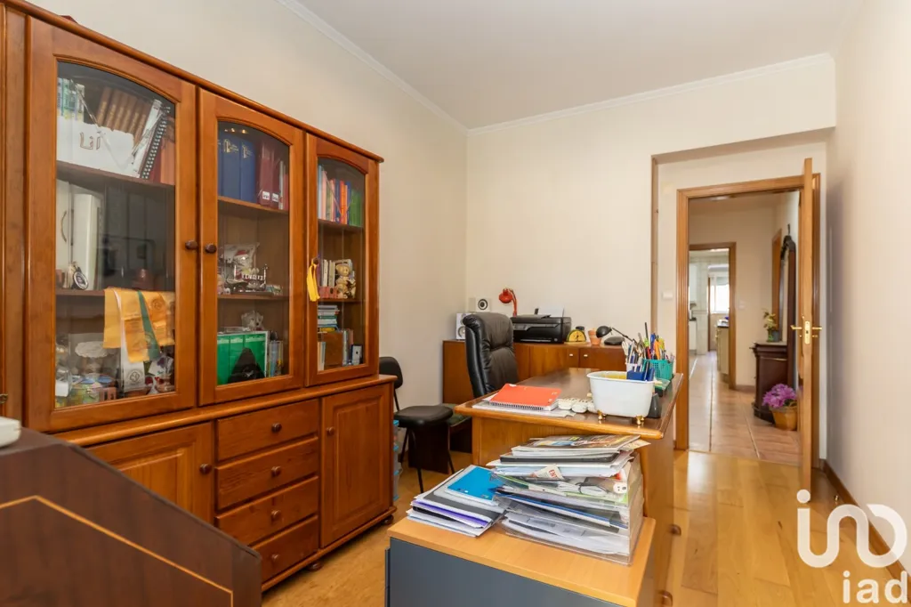 Studio - 3-Bedroom Apartment with Ferry Access in Almada
