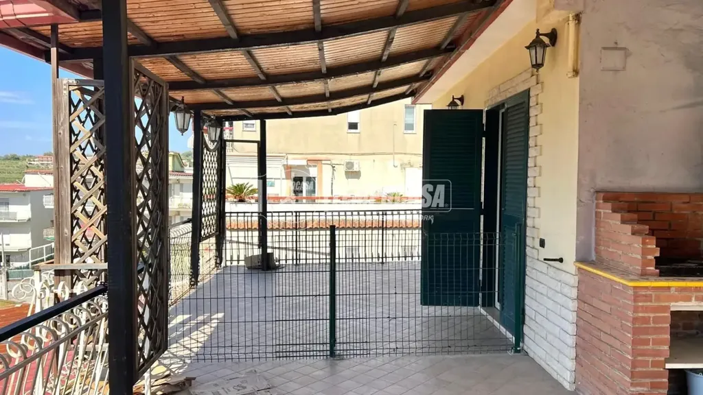 Rõdu - Attic with Panoramic Terrace in Naples
