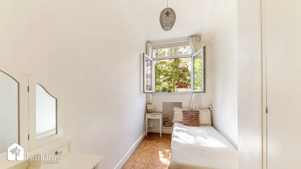 Studio - Traversant 4-Piece Flat in Neuilly Saussaye