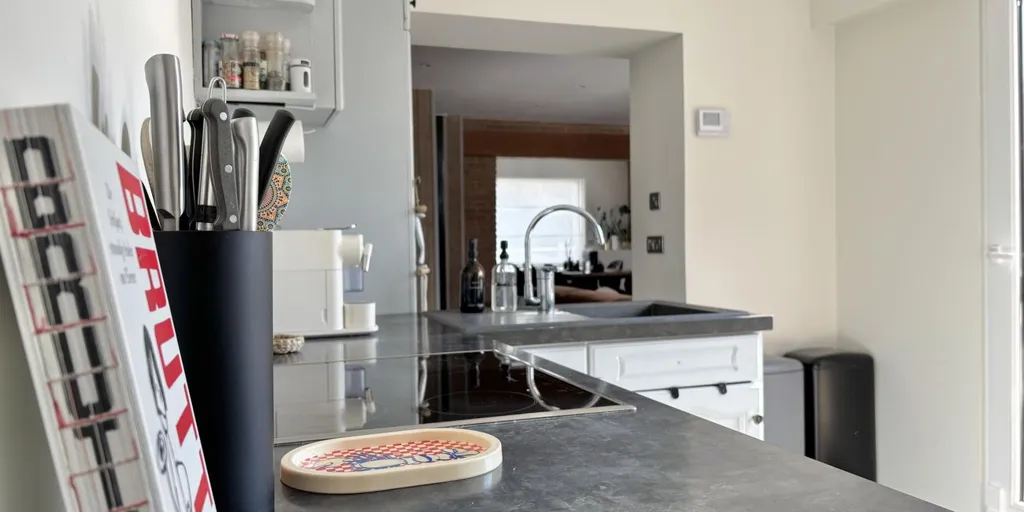 Cuisine - Maison Rénovée avec Garage à Tiegem